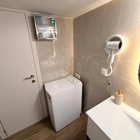 Anestis Apartament *